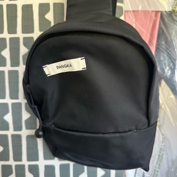 Pangaia backpack crossbody - Picture 4 of 4